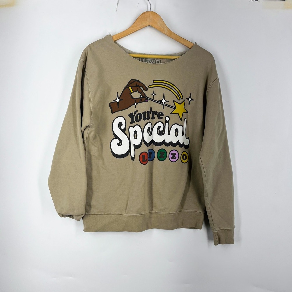 Lizzo Youre Special Sasha Be Fluting Tan Graphic Tour Sweatshirt Womens Large